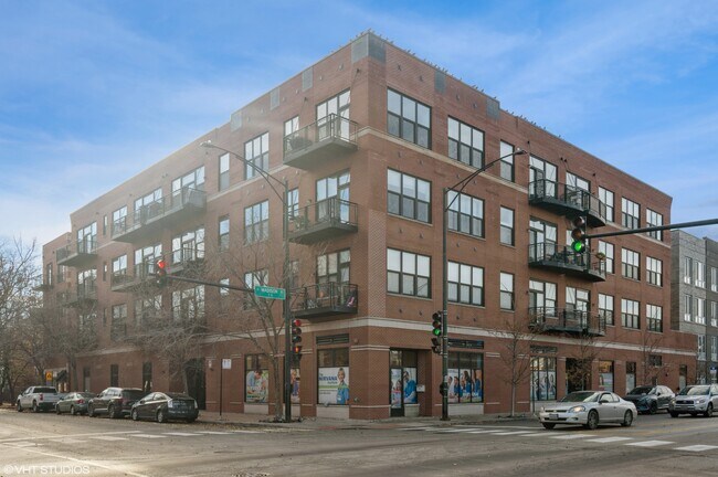 Building Photo - 2 S Leavitt St