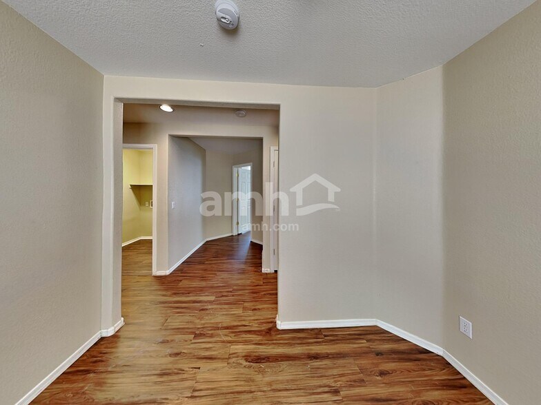 Building Photo - 25788 W Nancy Ln