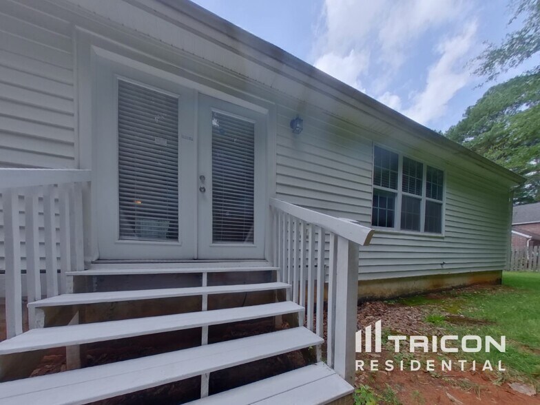 Building Photo - 4443 Whitt Mill Rd NW