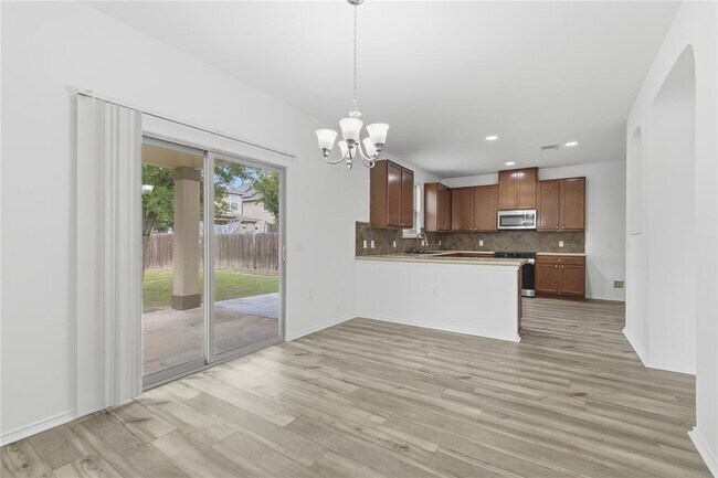 Building Photo - 11200 Drumellan St