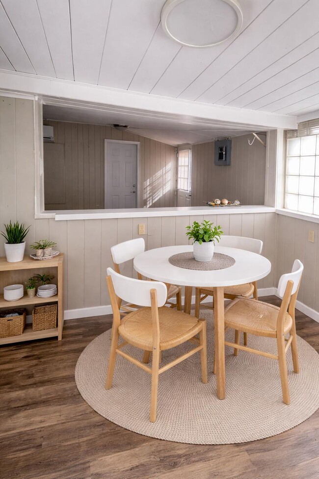 Building Photo - 2910 Mexico Gravel Rd