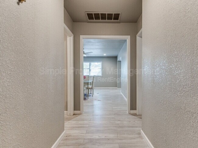 Building Photo - 4136 NW 61st Ter