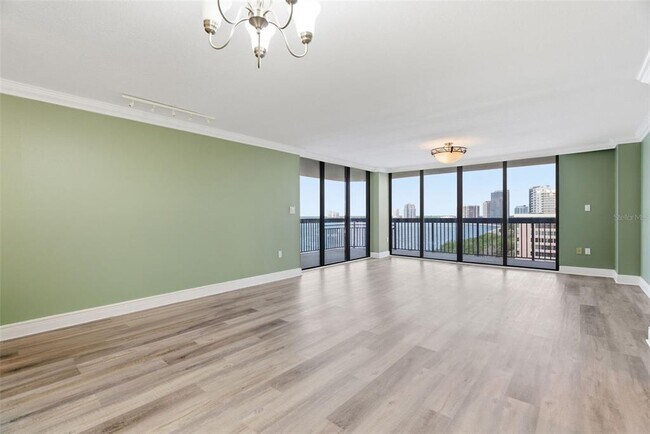Building Photo - 2413 Bayshore Blvd