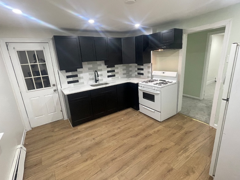 Building Photo - 1 Henvis Pl