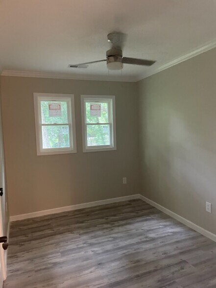 Bedroom 1 - 453 Thompson St