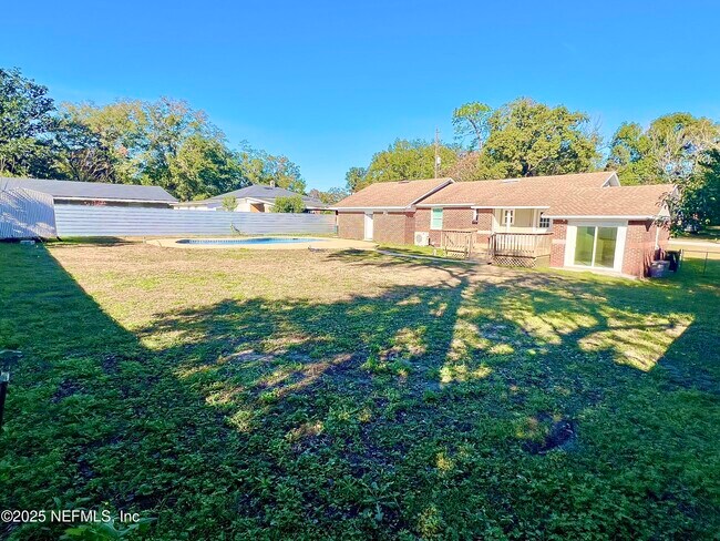 Building Photo - 9720 Jupiter Ct S