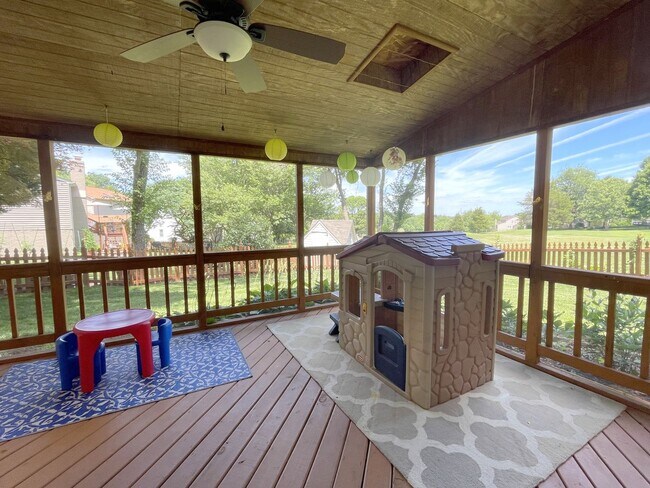 Building Photo - Leesburg Country Club 4 Bed 3.5 Bath SFH F...
