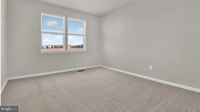 Building Photo - 331 Ensemble Wy