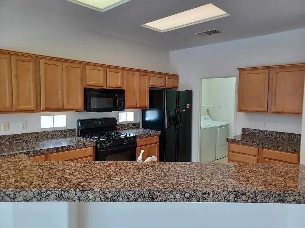 Building Photo - 78791 Stansbury Ct