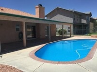 Building Photo - Available Now! Desired Location PLUS a Sparkling Pool!!!!