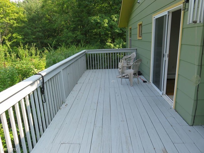 Building Photo - 4 br, 2 bath House - 337 Coddington Road 3...