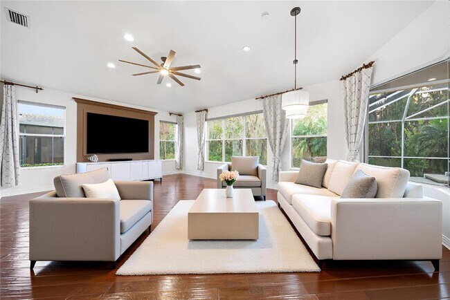 Building Photo - 19238 Climbing Aster Dr