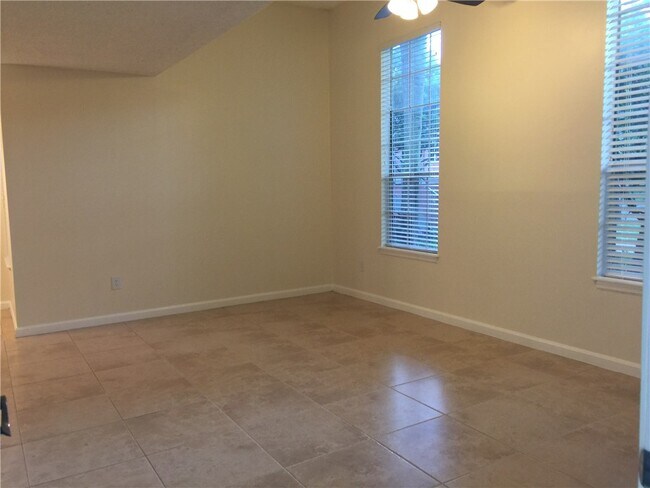 Building Photo - 19153 Fisher Island Dr