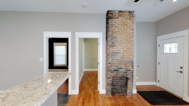 Building Photo - 1626 Forest Ave