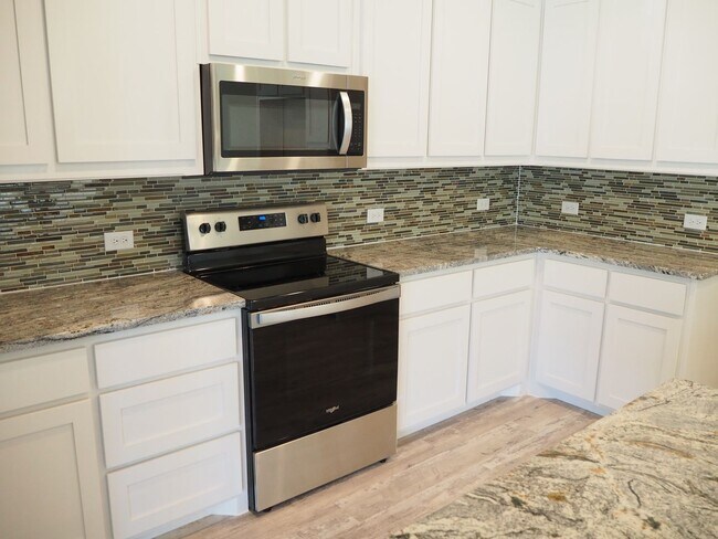 Building Photo - 3117 Solana Cir