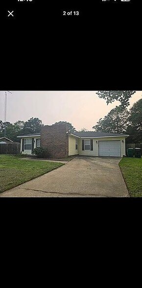 Primary Photo - 137 Elaine Dr