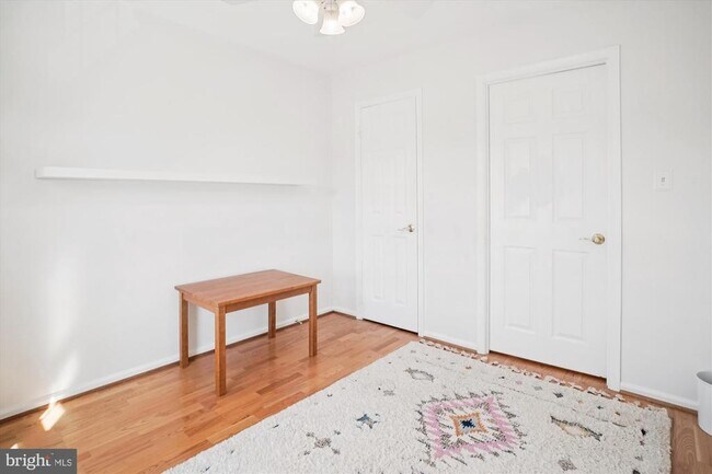 Building Photo - 10715 Kings Riding Way