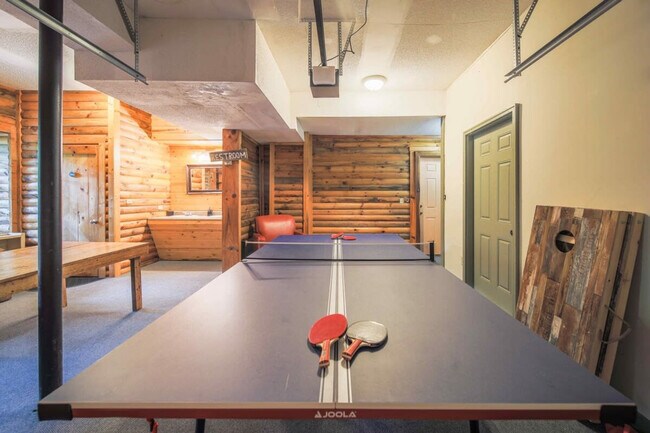 Building Photo - 195 Black Bear Dr