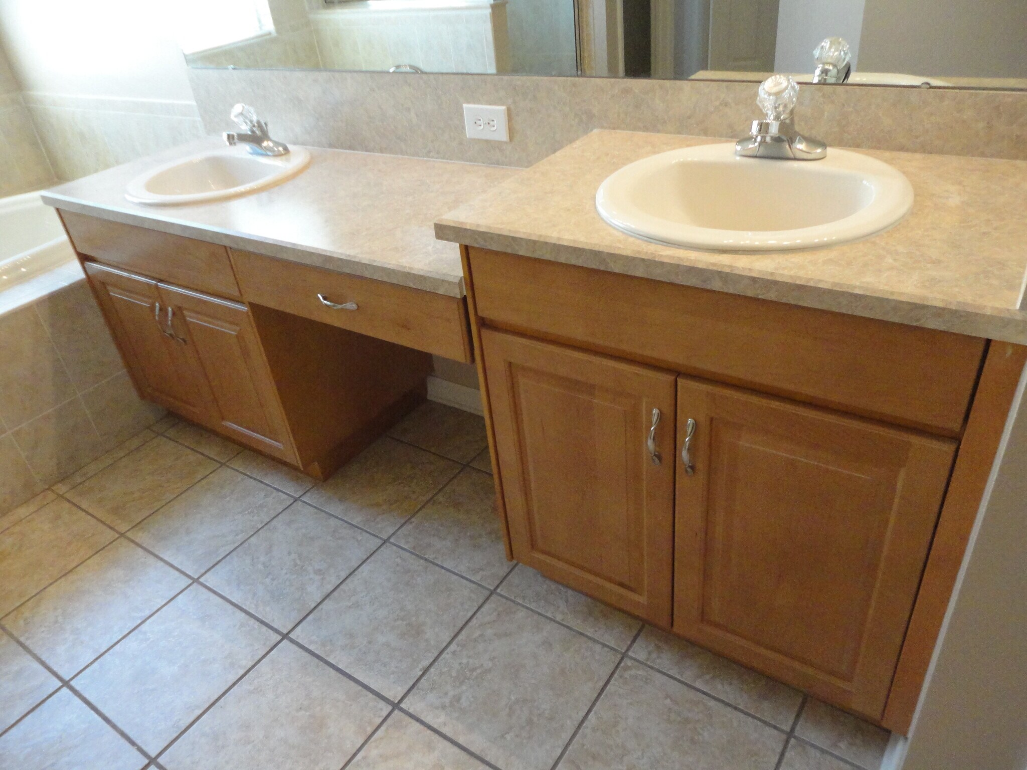 Building Photo - 5917 Wedgefield Dr