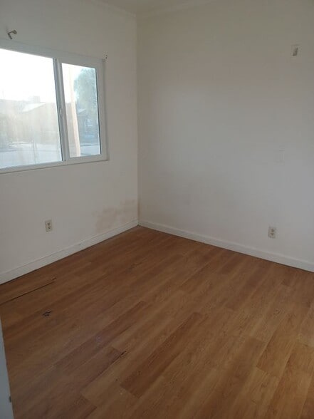 Building Photo - 433 T St