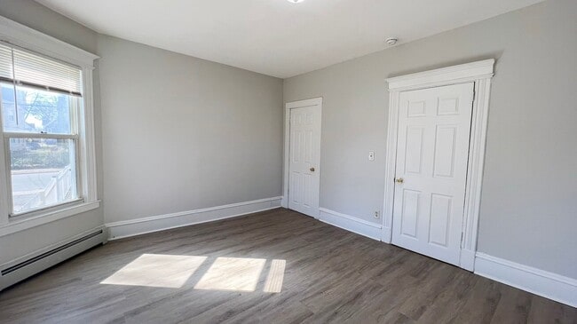 Building Photo - Remodeled Single Family House