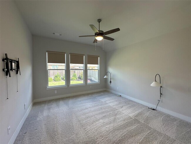Building Photo - 2504 Dapple Gray Ln