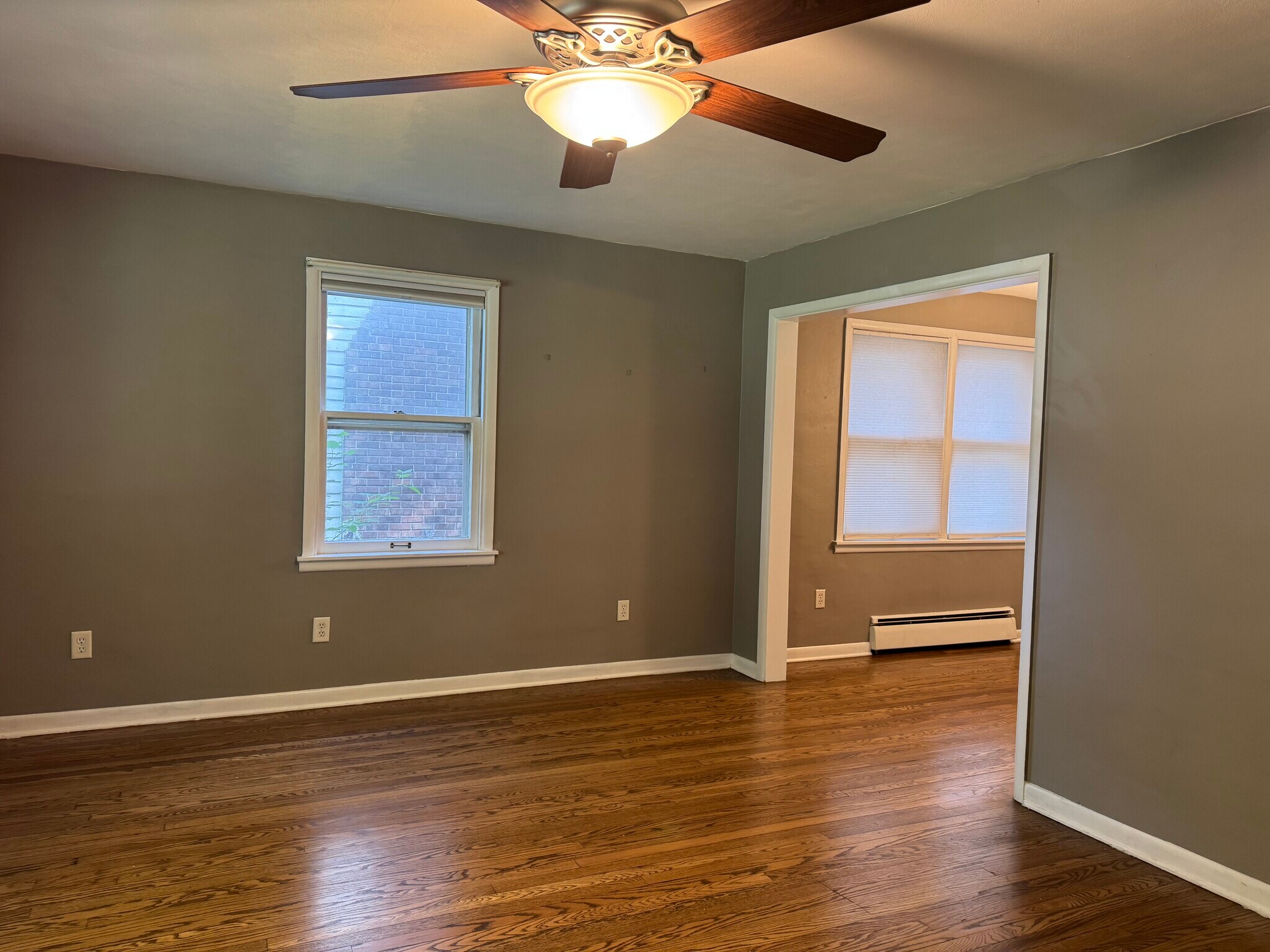 Living room - 1704 S Whittier Ave