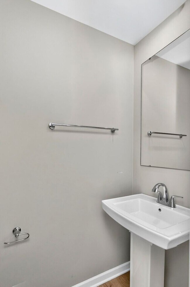 Building Photo - 3004 Red Fox Rdg