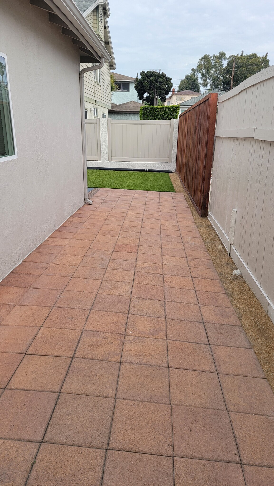 Building Photo - 2204 Aviation Way