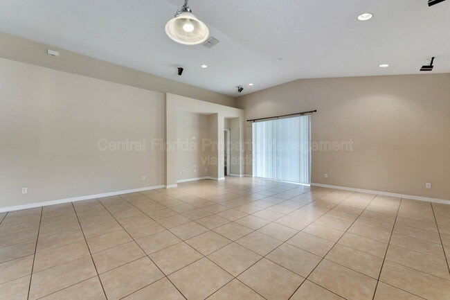 Building Photo - 8116 Tumeric Ct