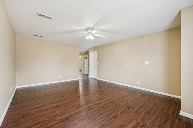 Building Photo - 269 A EXECUTIVE AVE, CLARKSVILLE, TN 37042