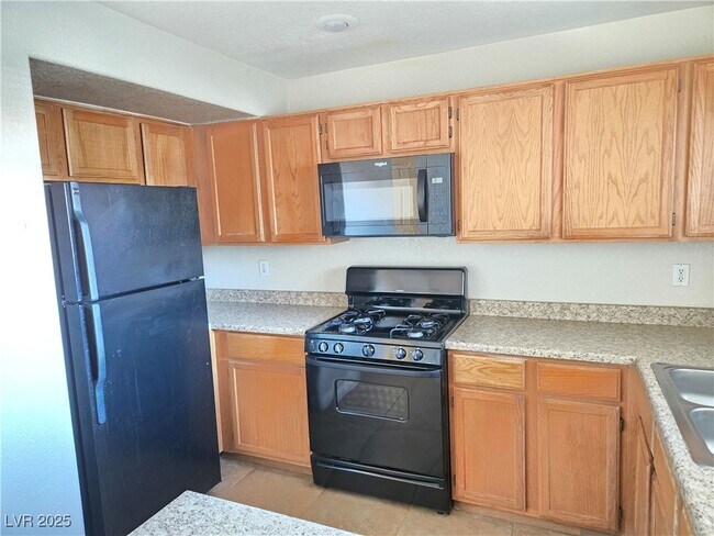Building Photo - 5072 S Rainbow Blvd