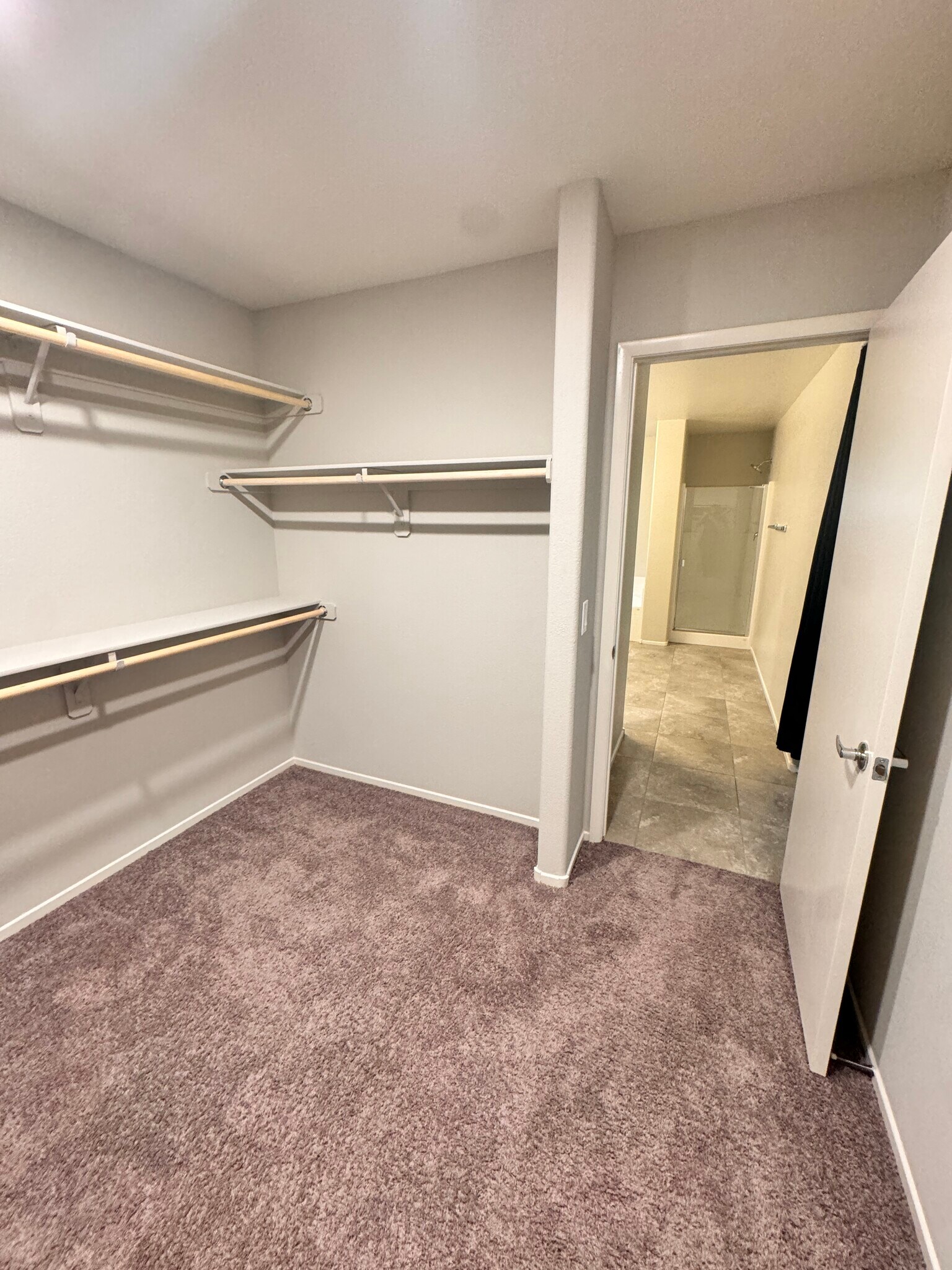 Building Photo - 4018 White Opal St