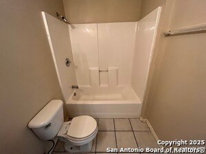 Building Photo - 5619 Lakebend W Dr