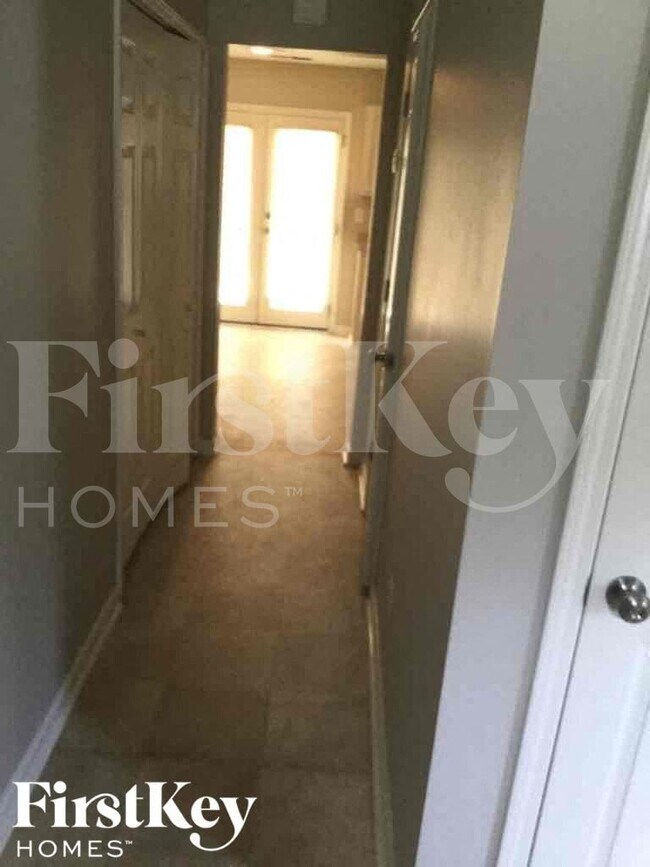 Building Photo - 1138 Summerstone Trace