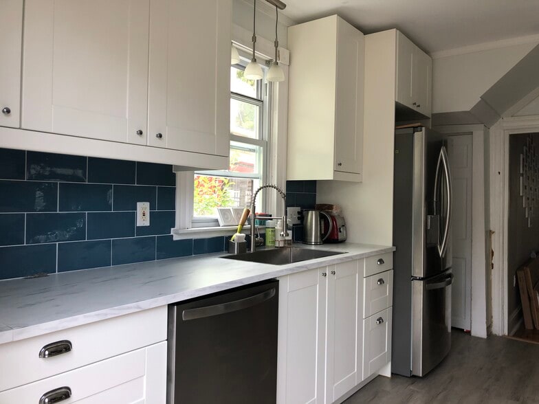 Building Photo - 14 Bedlow Ave