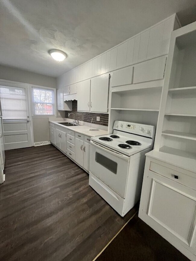 Building Photo - Charming 3-bedroom, 1-bath in Wilmore, KY