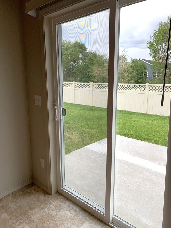Building Photo - Beautiful new 3 bed 2 bath home in a quiet Star neighborhood.