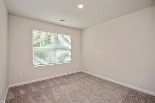Building Photo - 305 Rodessa Ln