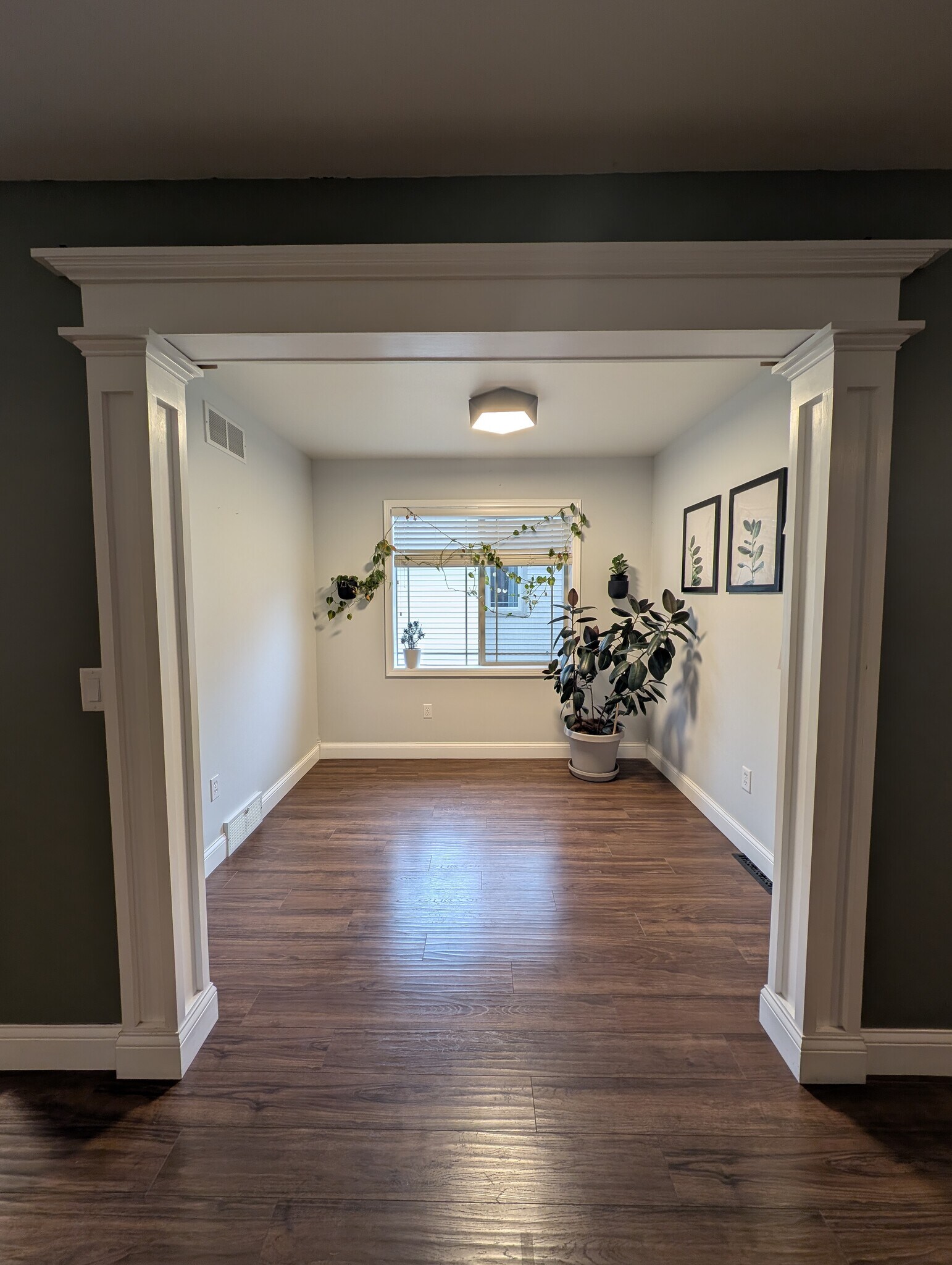 Building Photo - 518 Lexington Dr