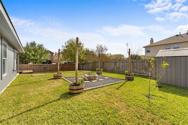 Building Photo - 4417 Bandice Ln