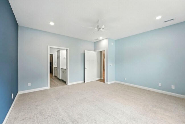 Building Photo - 80 Lane 520 Lake James
