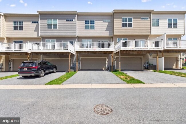 Building Photo - 6157 Posey St