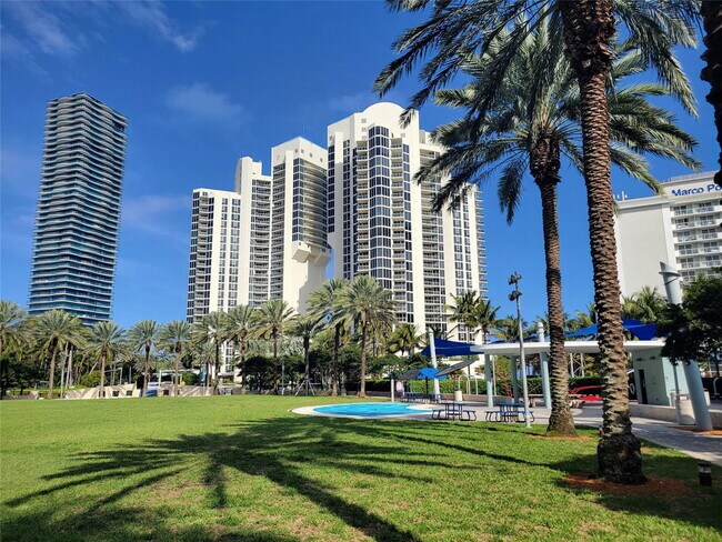 Building Photo - 19390 Collins Ave