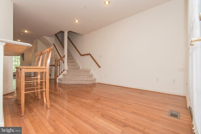 Building Photo - 22 Calabash Ct