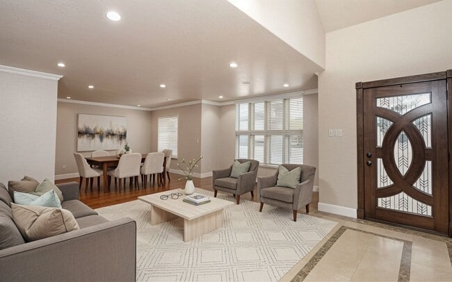 Building Photo - 2407 Sugar Mill Dr