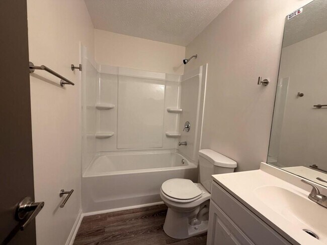 Building Photo - 1026 Wuthering Way