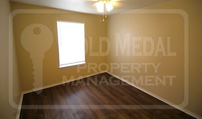 Building Photo - 1708 Windward Dr