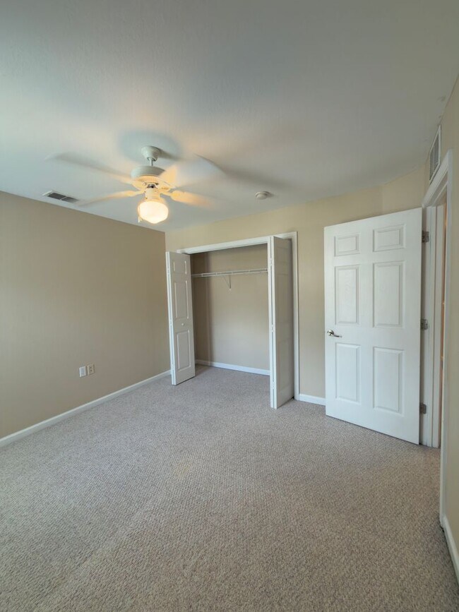 Building Photo - 1320 Hendrix Rd