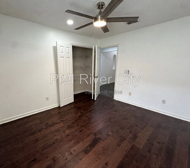 Building Photo - 13951 Summer Breeze Dr